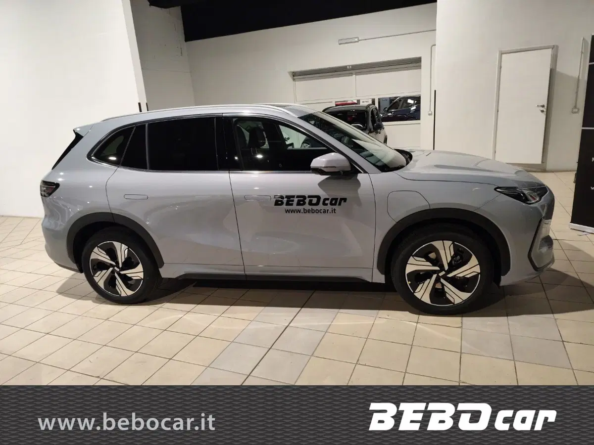 Geely EX5 nuova a Torino (4)