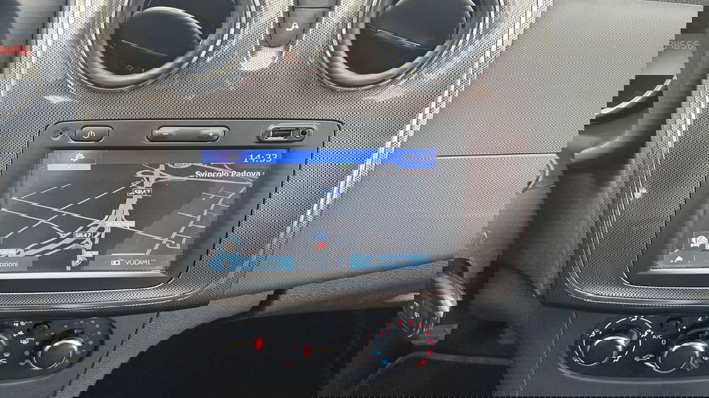 Dacia Sandero usata a Padova (13)