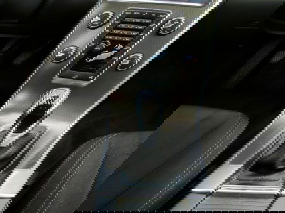 Volvo XC60 usata a Livorno (9)