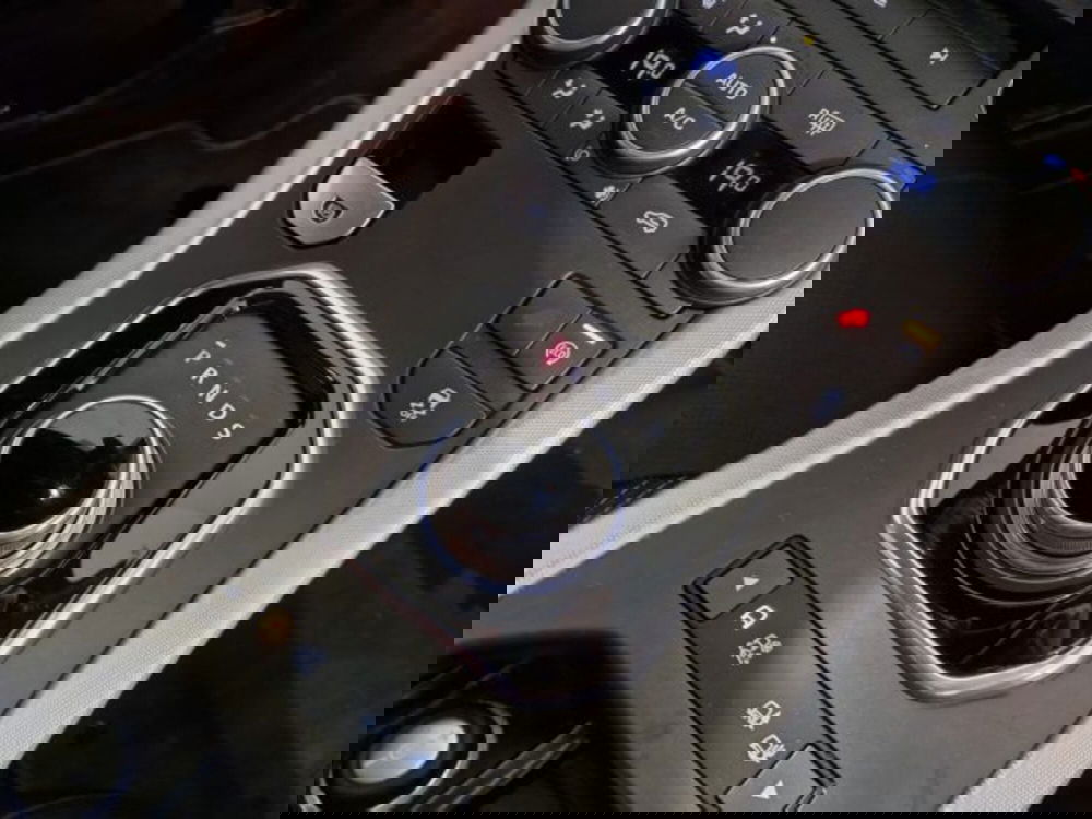 Land Rover Range Rover Evoque usata a Livorno (17)