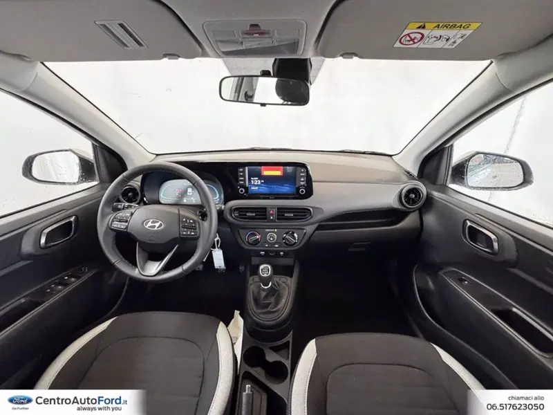Hyundai i10 nuova a Roma (10)