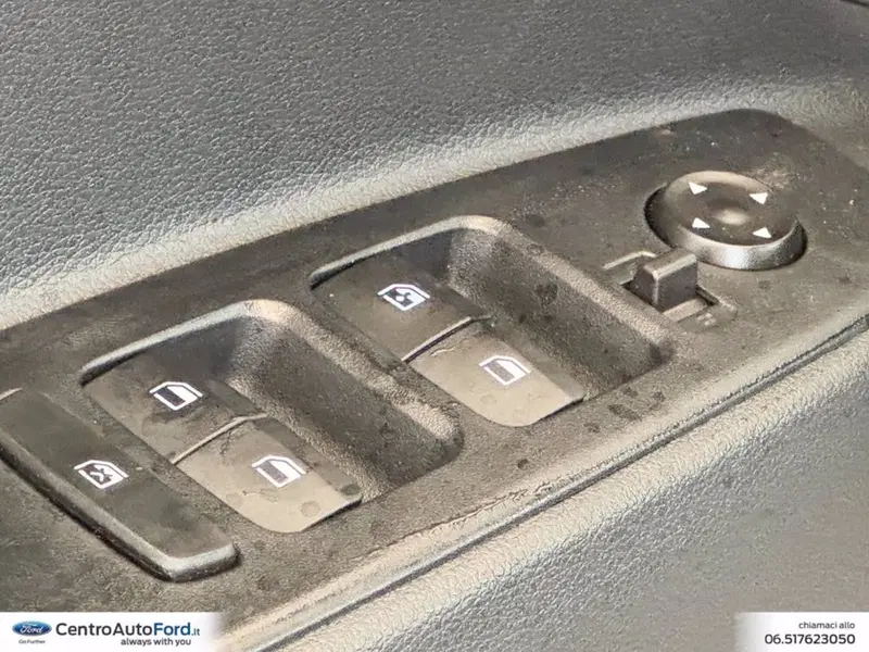 Hyundai i10 nuova a Roma (19)