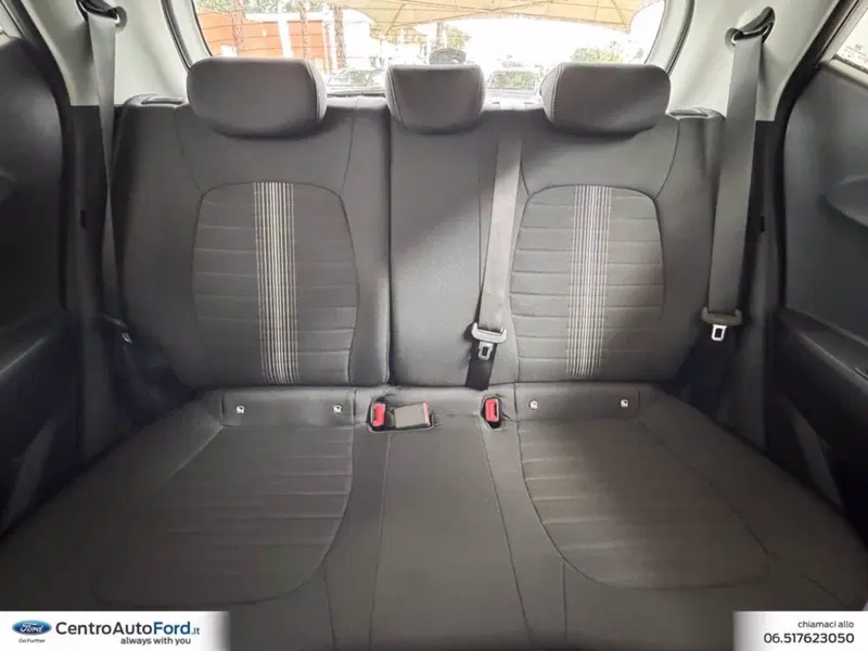 Hyundai i10 nuova a Roma (9)