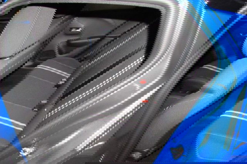 Opel Corsa nuova a Milano (12)