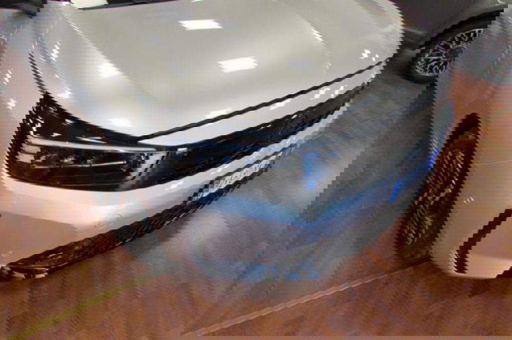 Opel Corsa nuova a Milano (17)