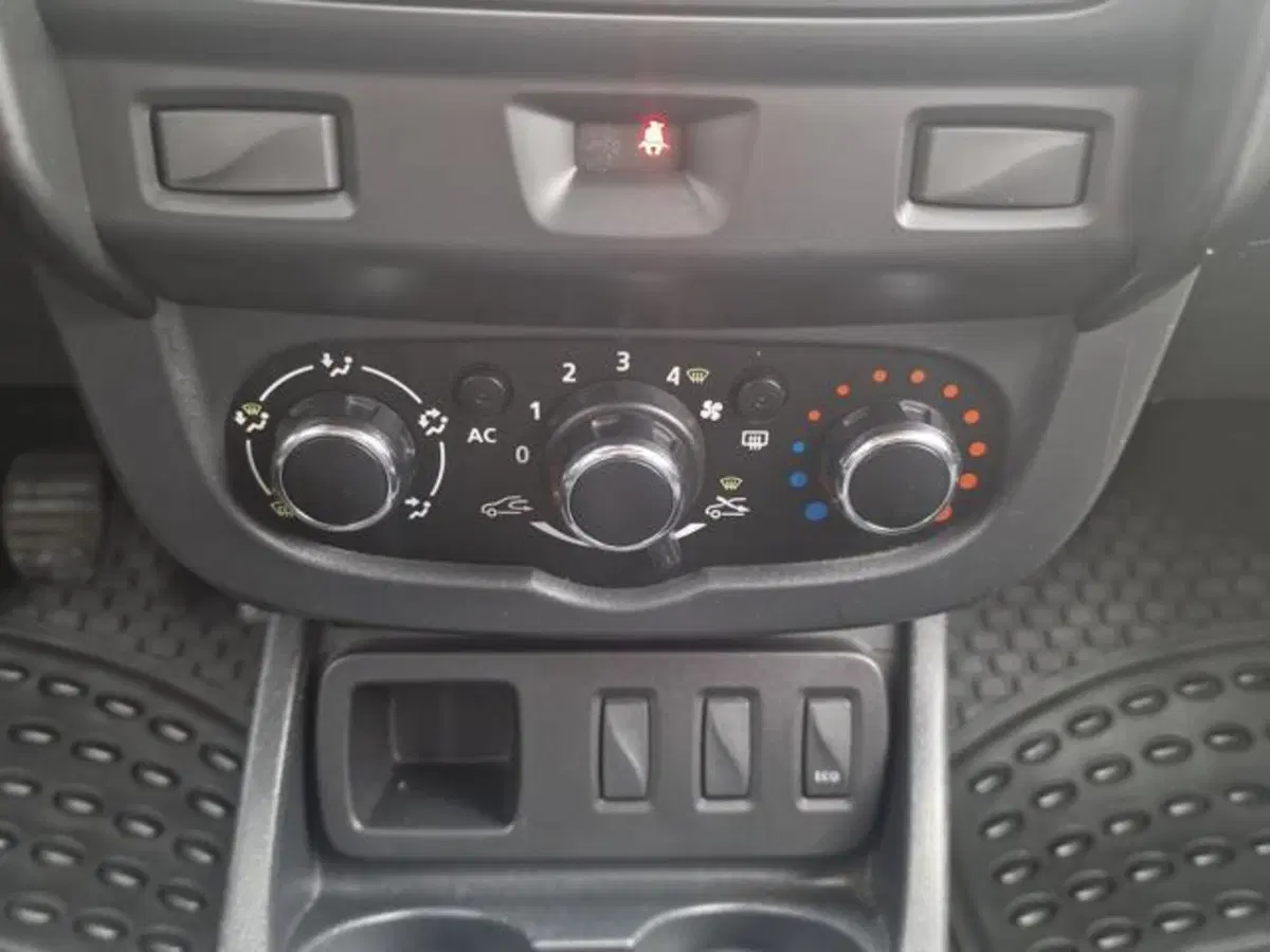 Dacia Duster usata a Salerno (18)