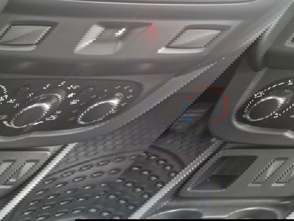 Dacia Duster usata a Salerno (18)