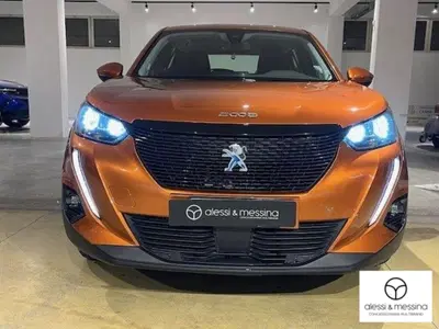 Peugeot 2008 PureTech 130 S&amp;S EAT8 Active Pack del 2021 usata a Caltagirone
