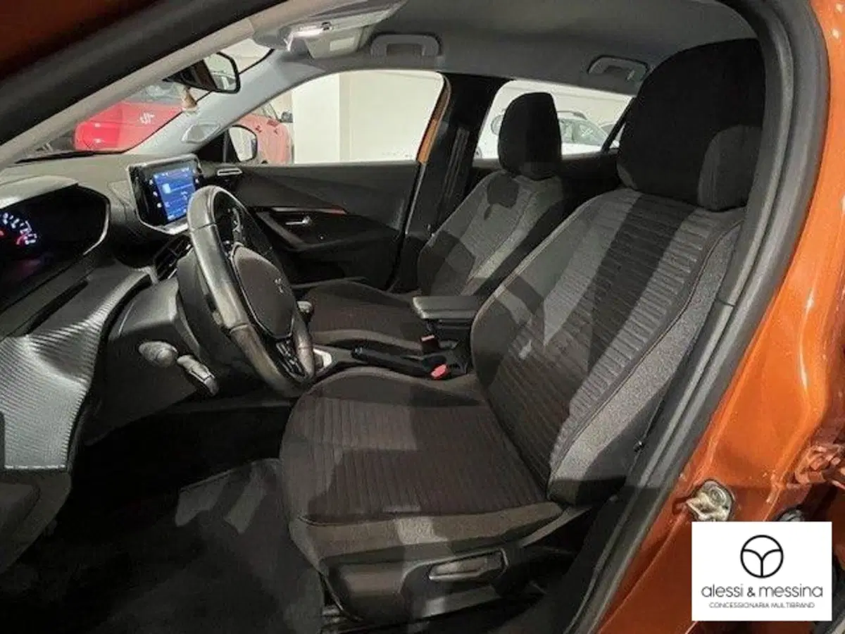 Peugeot 2008 usata a Catania (9)