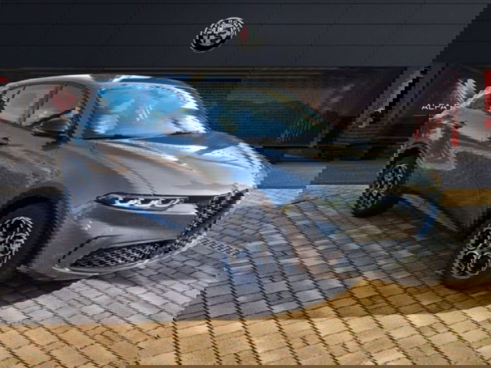 Alfa Romeo Tonale nuova a Monza e Brianza (3)