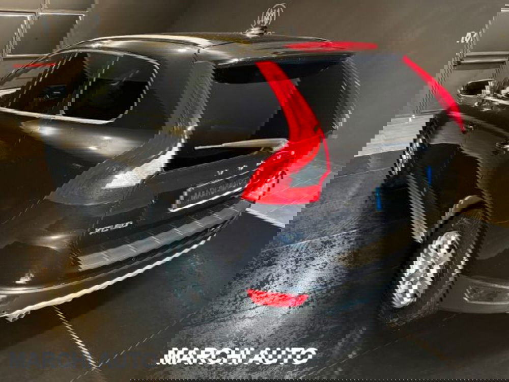 Volvo XC60 usata a Perugia (7)