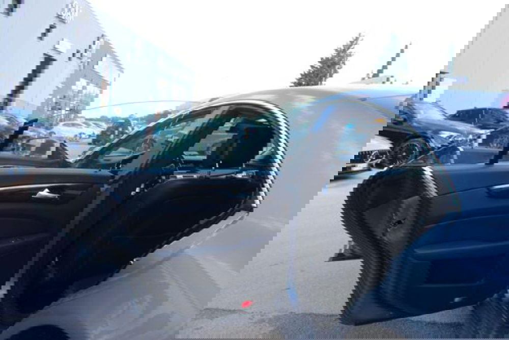 Mercedes-Benz CLS usata a Lecce (9)