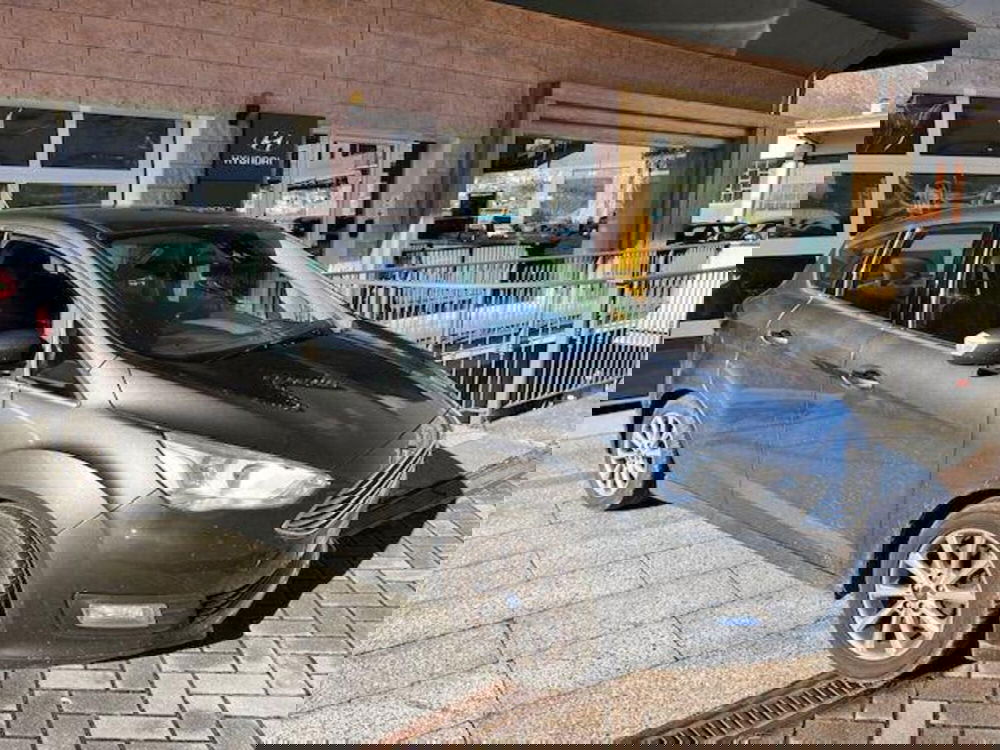 Ford C-Max usata a Verbano Cusio Ossola (7)