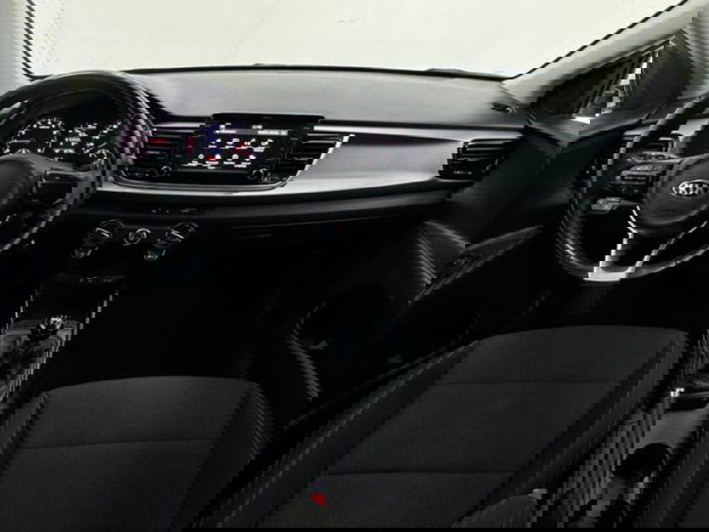 Kia Rio usata a Como (4)