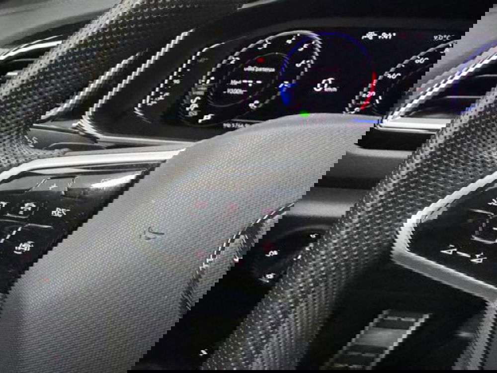 Volkswagen T-Roc usata a Como (11)