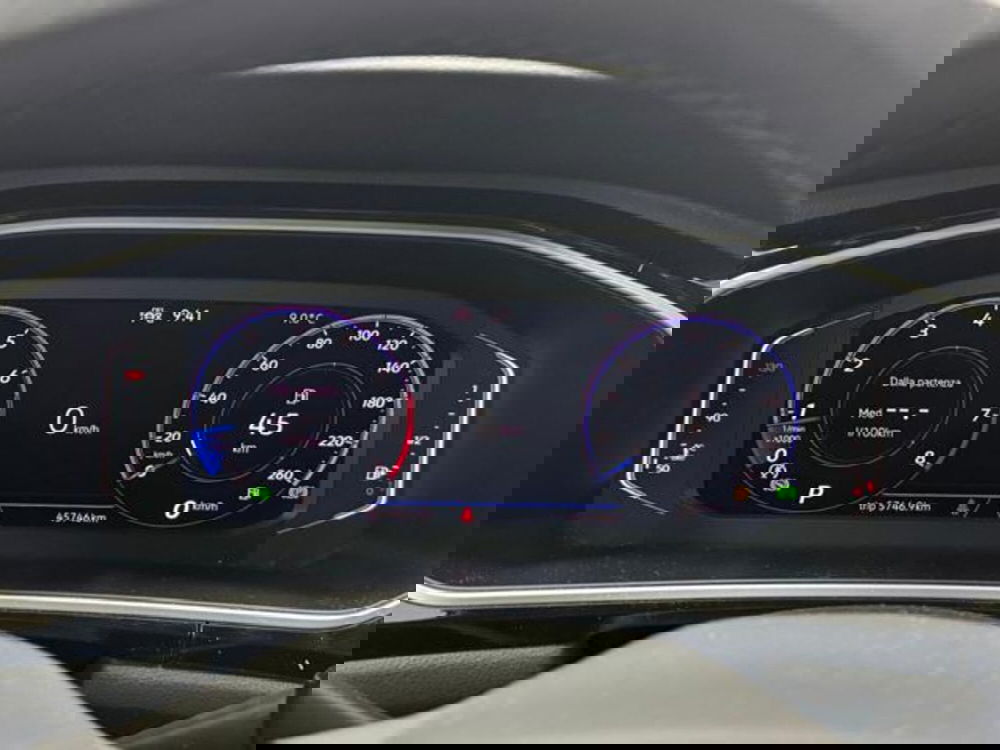 Volkswagen T-Roc usata a Como (12)