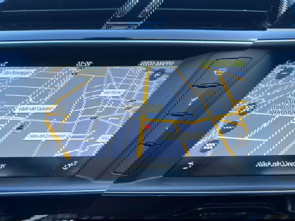 Jaguar XE usata a Verona (13)