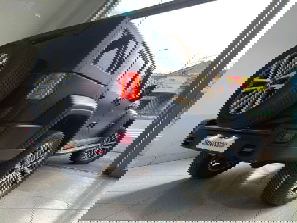 ICH-X K2 nuova a Milano (6)