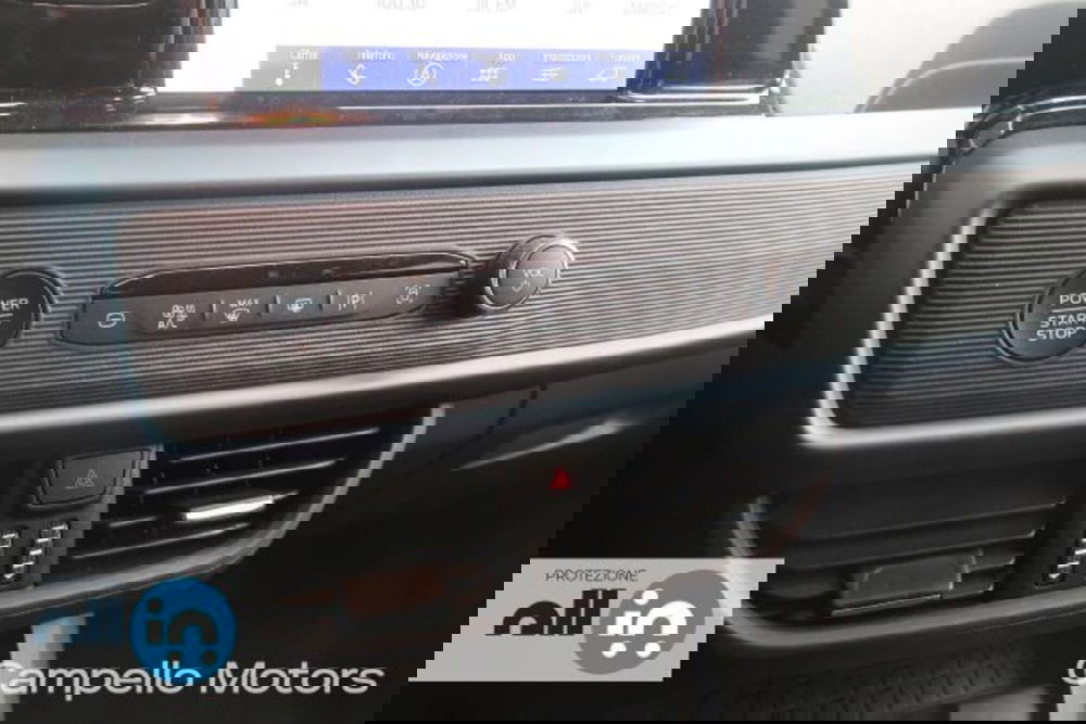 Ford Tourneo Courier usata a Venezia (12)