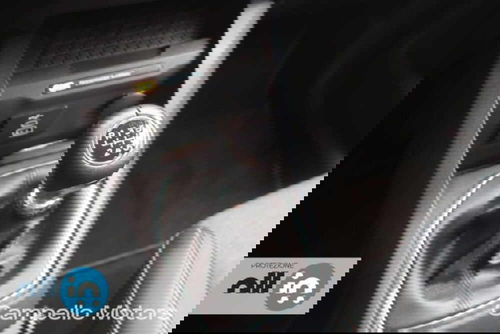 Ford Tourneo Courier usata a Venezia (13)