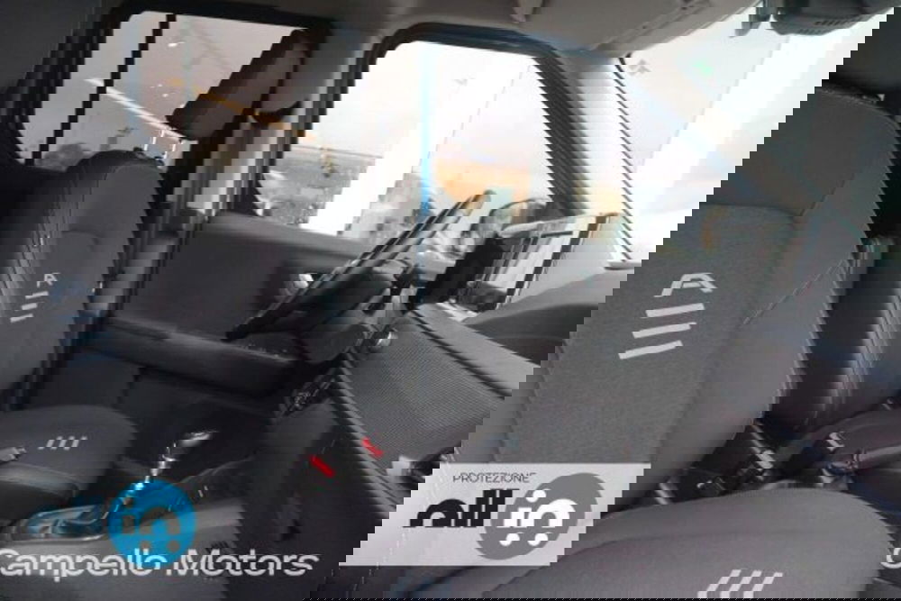 Ford Tourneo Courier usata a Venezia (15)