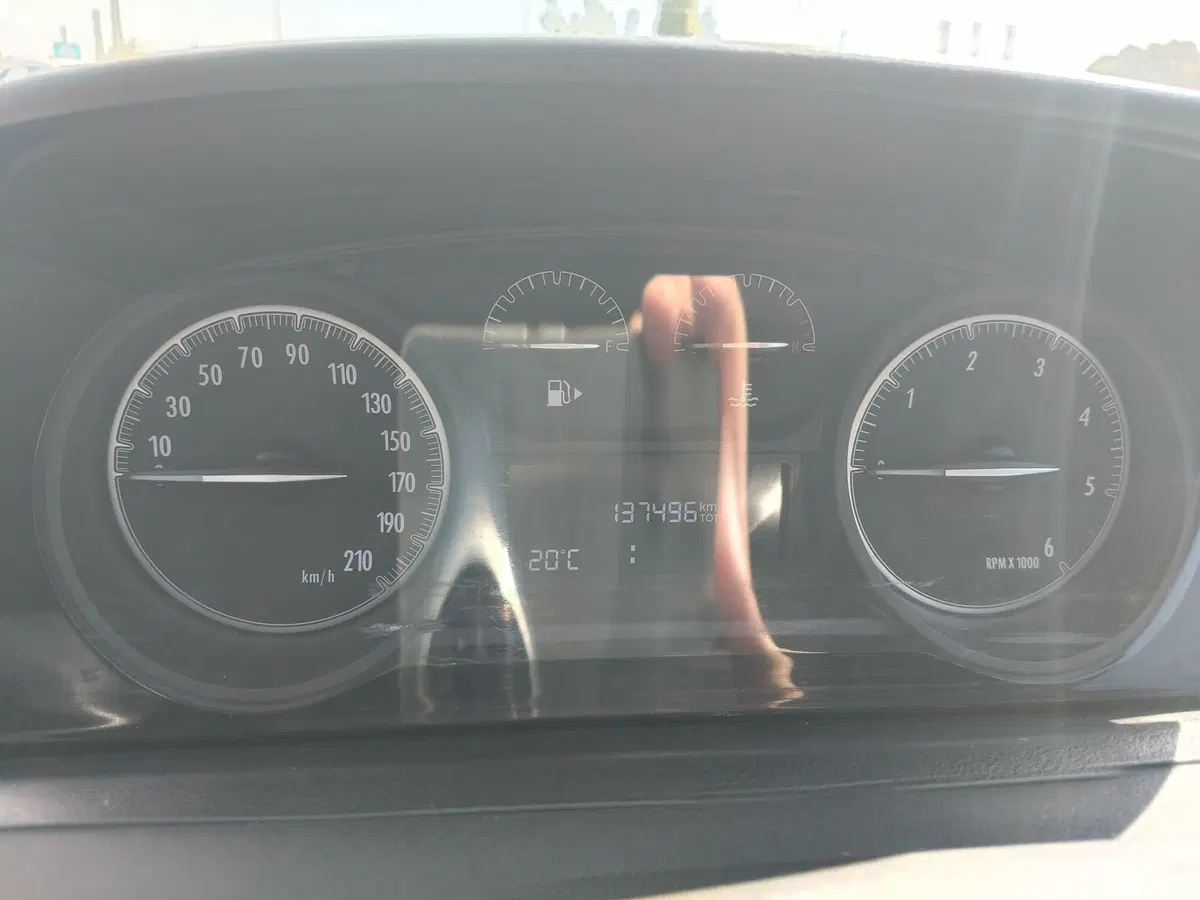 Lancia Ypsilon usata a Matera (18)
