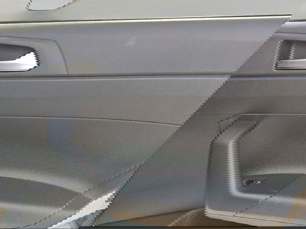 Volkswagen Taigo usata a Livorno (15)