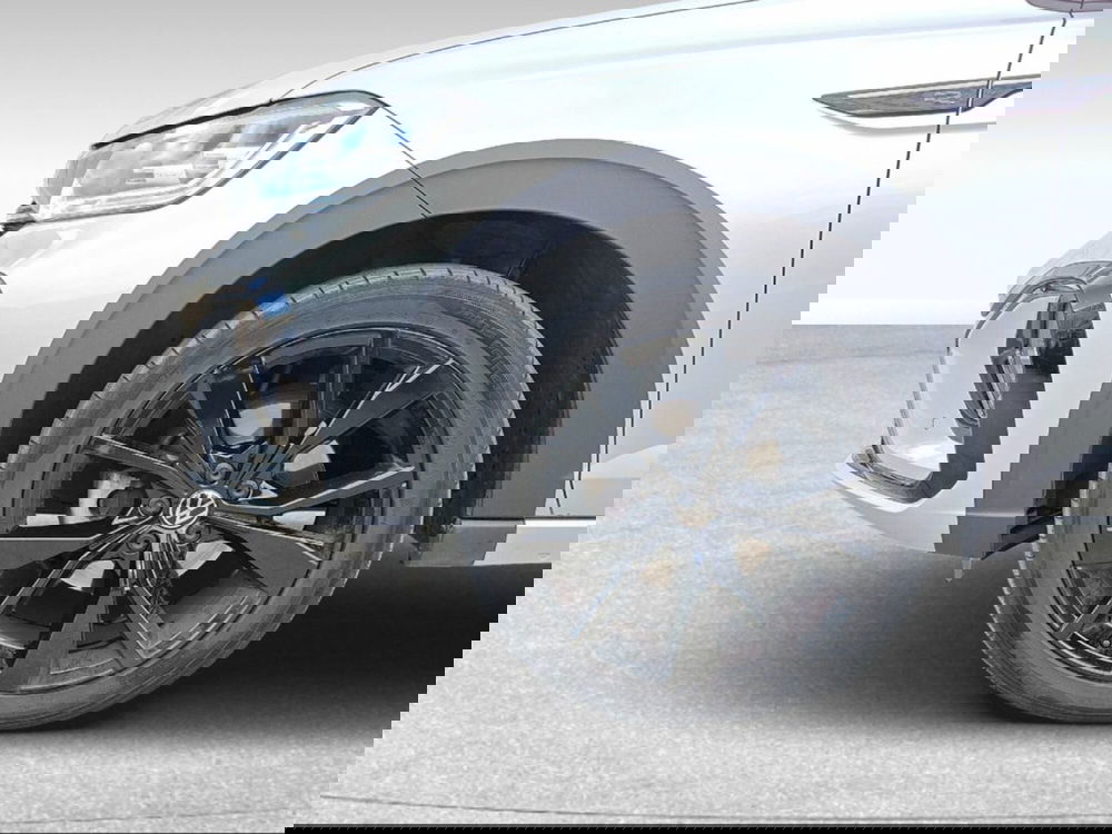 Volkswagen Taigo usata a Livorno (18)