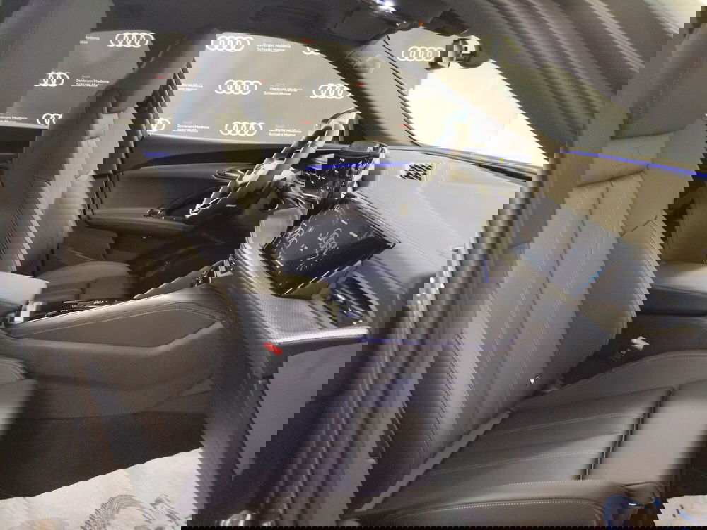 Audi Q5 Sportback nuova a Modena (15)