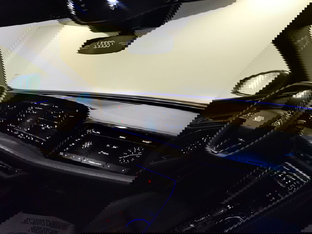 Audi Q5 Sportback nuova a Modena (8)