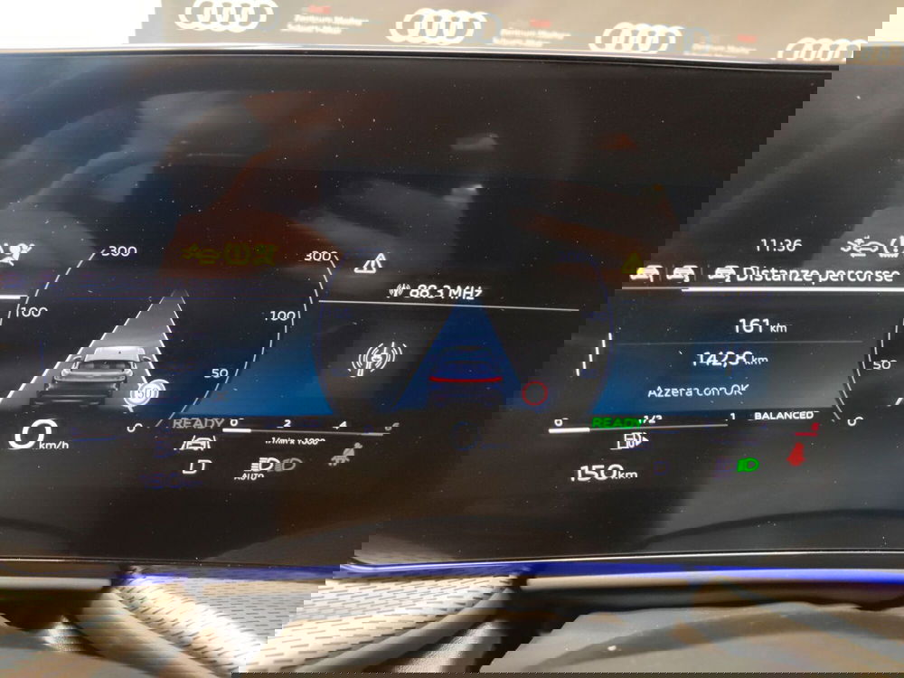 Audi Q5 Sportback nuova a Modena (9)