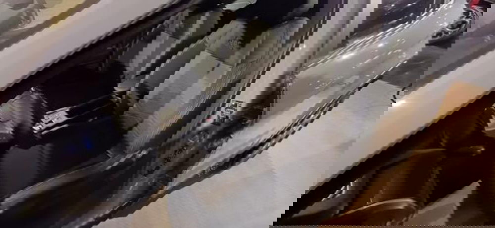 Jeep Avenger nuova a Padova (8)