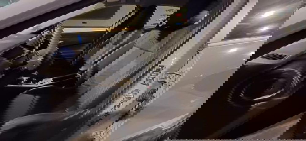 Jeep Avenger nuova a Padova (9)