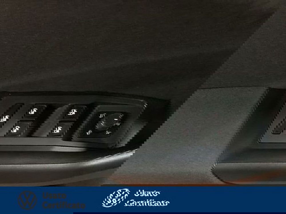 Volkswagen T-Roc usata a Vicenza (17)