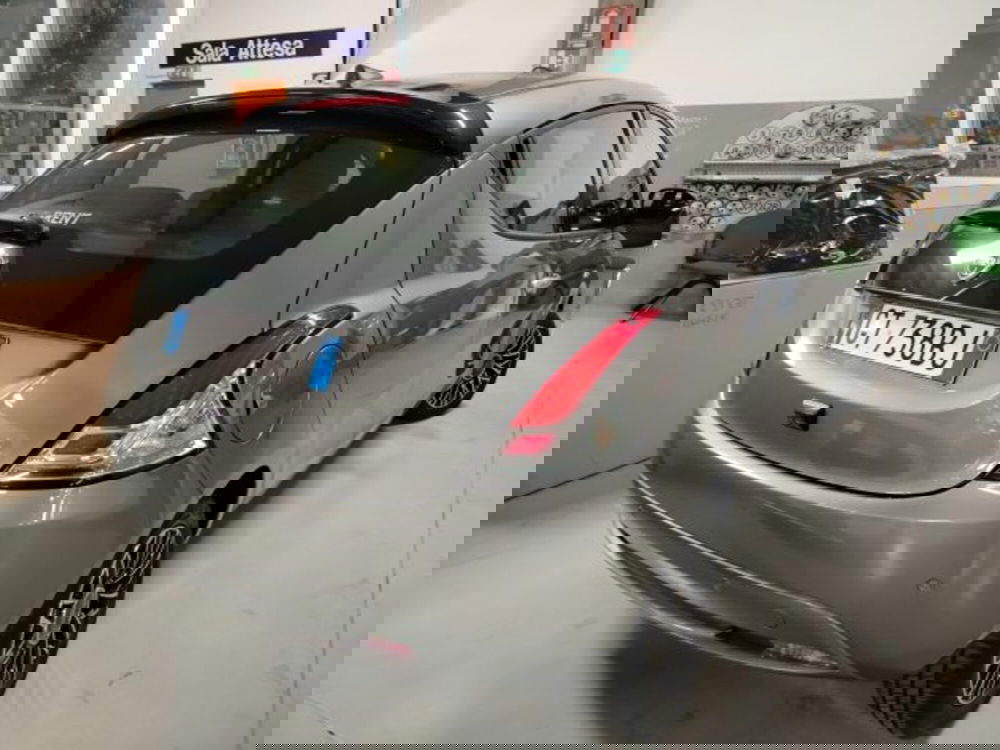 Lancia Ypsilon usata a Forlì-Cesena (10)