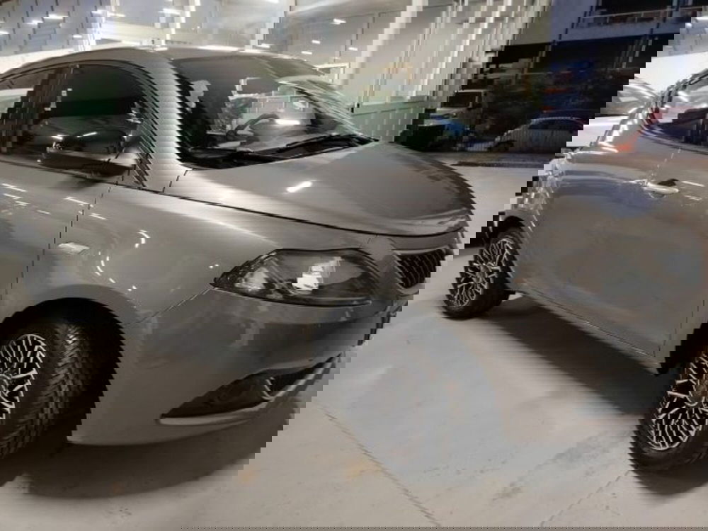Lancia Ypsilon usata a Forlì-Cesena (5)