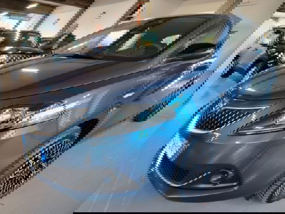 Lancia Ypsilon usata a Forlì-Cesena (13)