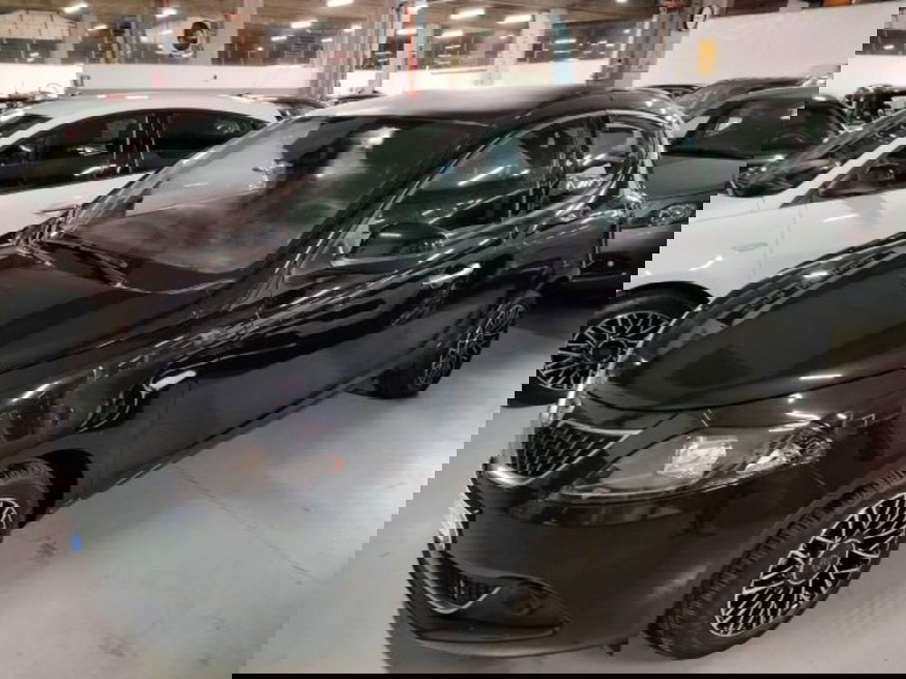 Lancia Ypsilon usata a Forlì-Cesena (11)