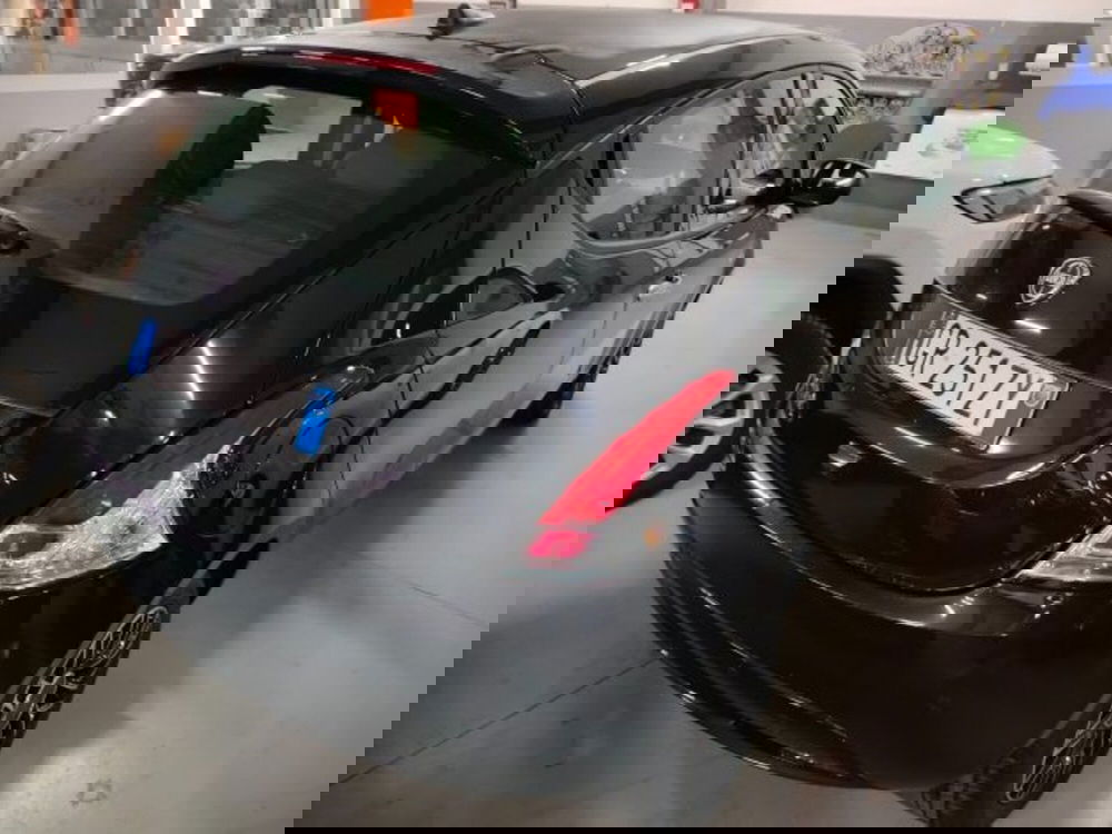 Lancia Ypsilon usata a Forlì-Cesena (12)