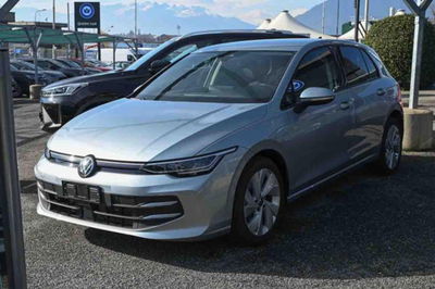 Volkswagen Golf 1.5 tsi Life 115cv del 2025 usata a Pianezza