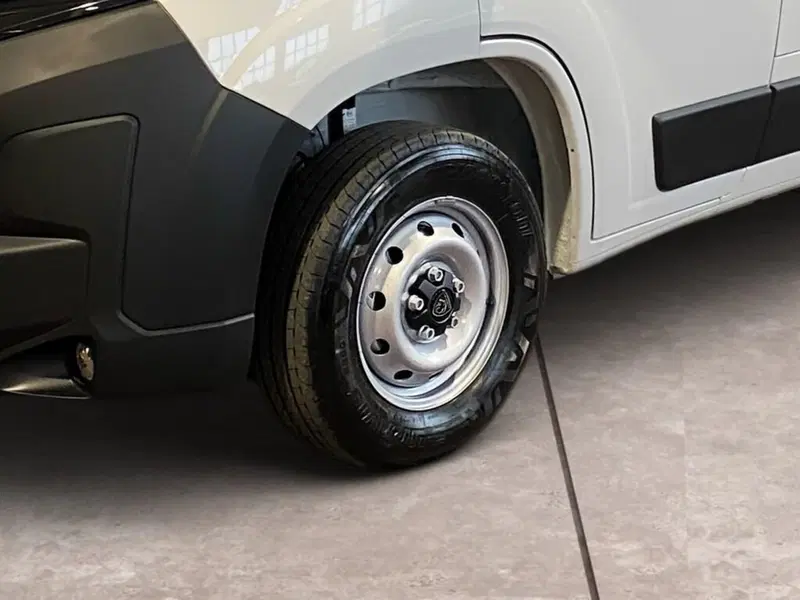 Peugeot Boxer Furgone nuova a Torino (15)
