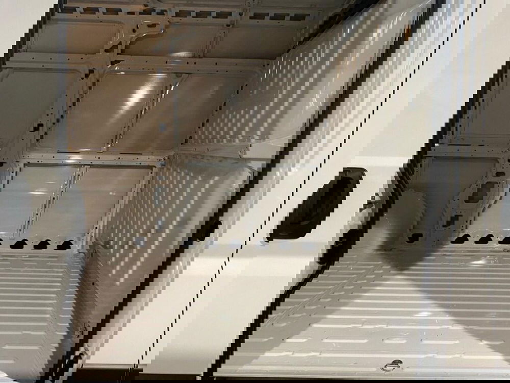 Peugeot Boxer Furgone nuova a Torino (8)