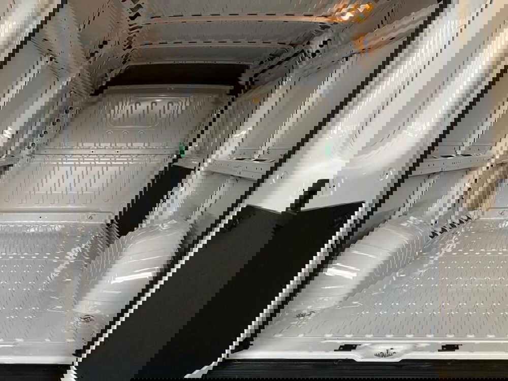 Peugeot Boxer Furgone nuova a Torino (9)