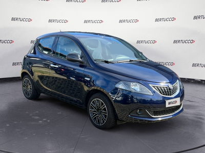 Lancia Ypsilon 1.0 FireFly 5 porte S&amp;S Hybrid Ecochic Gold del 2021 usata a Verona