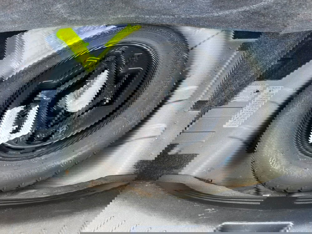 Lancia Ypsilon usata a Verona (13)