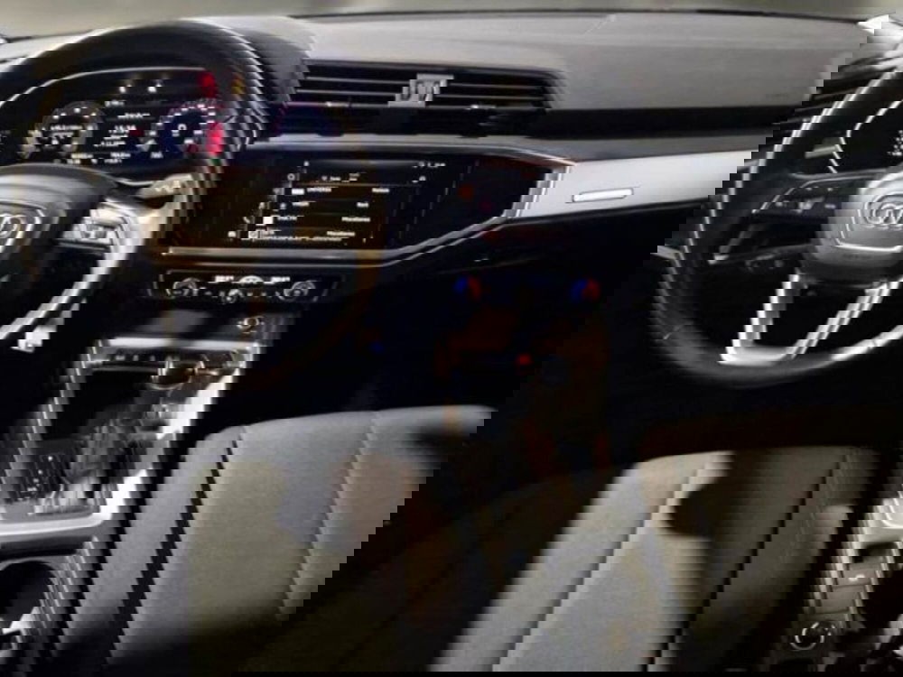 Audi Q3 Sportback usata a Catania (6)