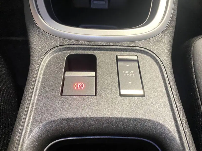 Jeep Avenger nuova a Torino (11)