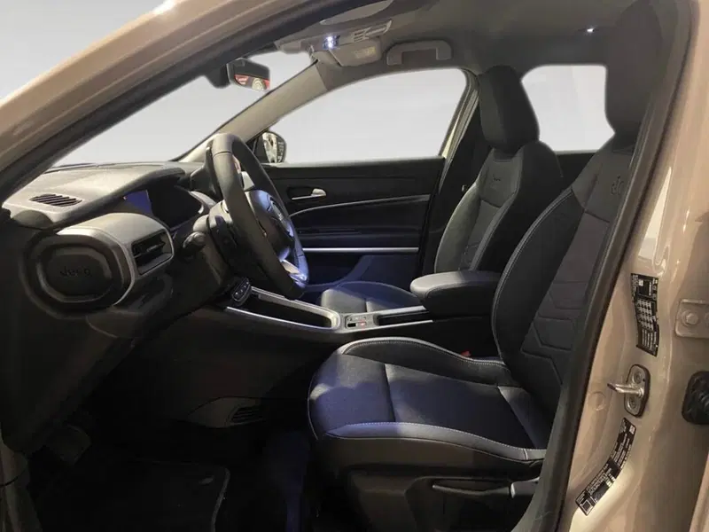 Jeep Avenger nuova a Torino (6)
