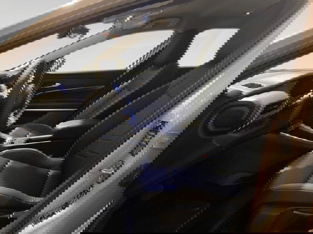 Jeep Avenger nuova a Torino (6)