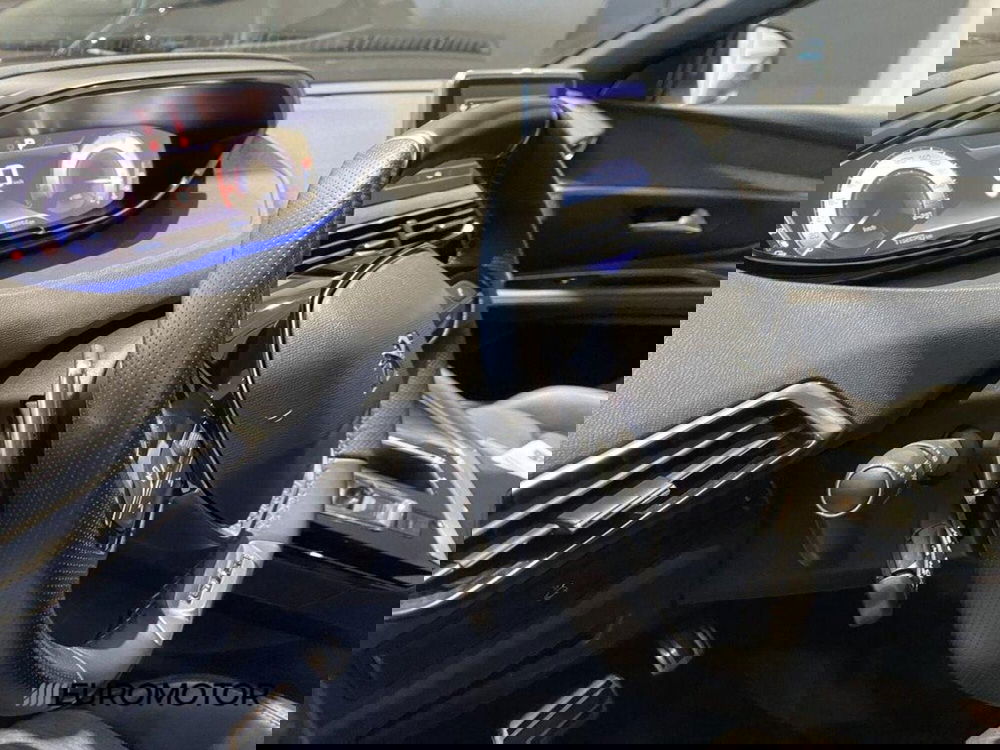 Peugeot 3008 usata a Bari (15)